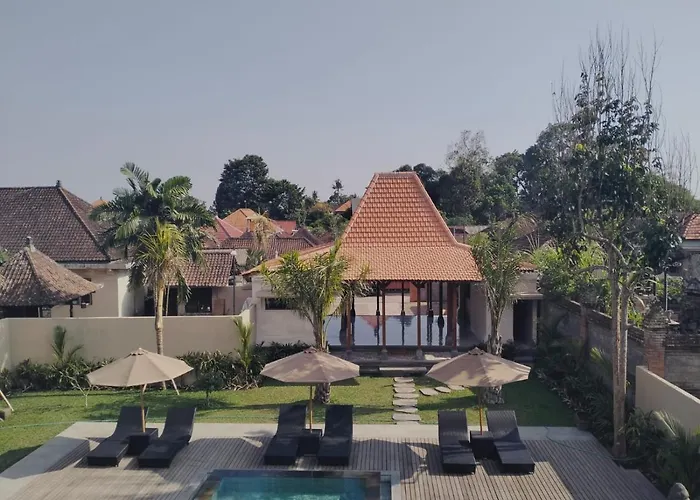 Londo House 4*